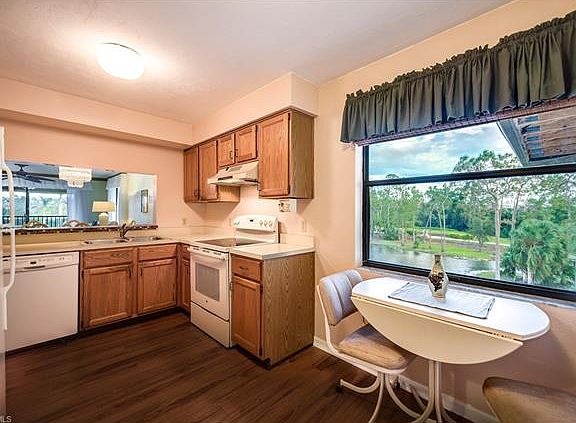5th image of 7320 Province Way APT 2303