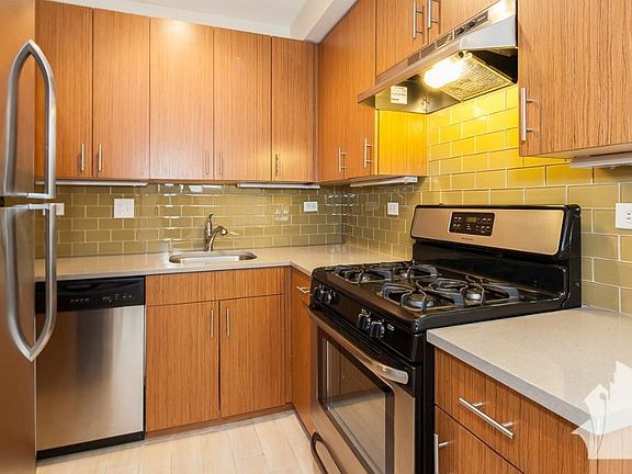 5th image of 3709-11 N Wilton Ave #37093
