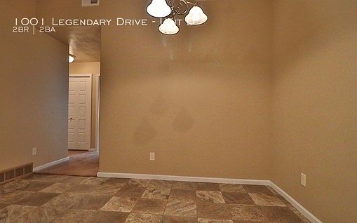 1001 Legendary Unit D Dining Room_08232025