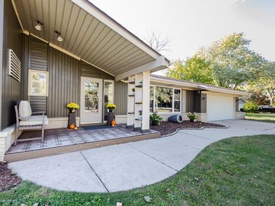 N28W26587 Miami DRIVE, Pewaukee, WI, 53072