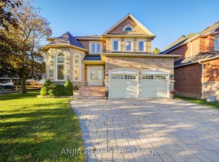 212 19th Ave, Richmond Hill, ON L4E 3P6