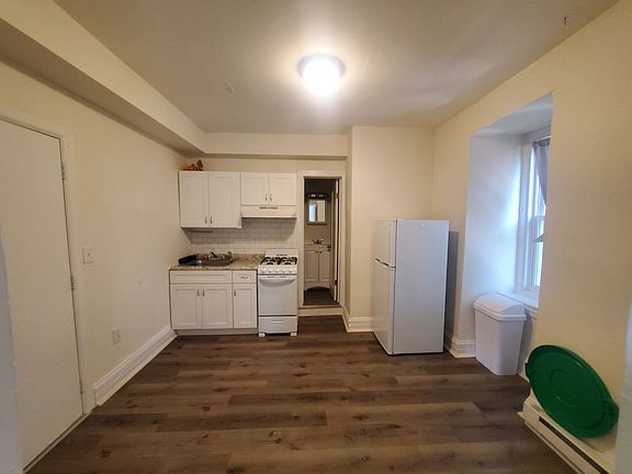 3rd image of 809-811 W Turner St #5