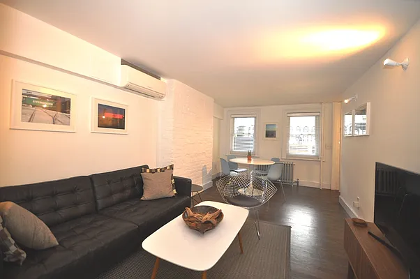 Rented by Corcoran | media 23