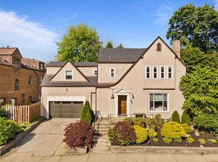 586 Moorhead Pl, Pittsburgh, PA 15232