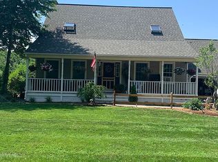 478 Turners Falls Rd, Montague, MA 01351