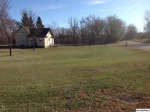 2nd image of 602 Lac Qui Parle Ave N
