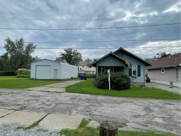 13 Brockway Ave, Greenville, PA 16125