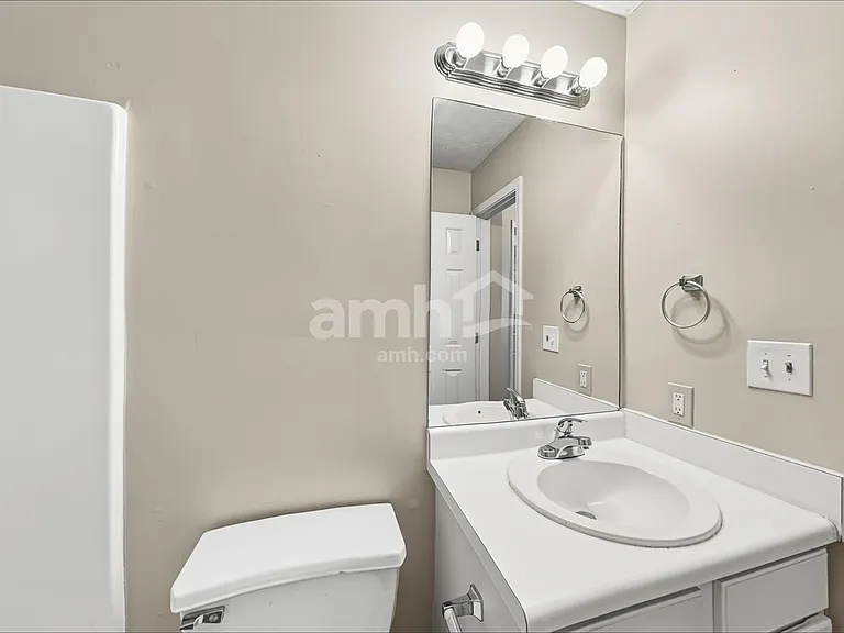 2535 Lakeview Trl — Photo 13