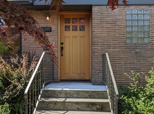 8309 26th Ave NW, Seattle, WA 98117
