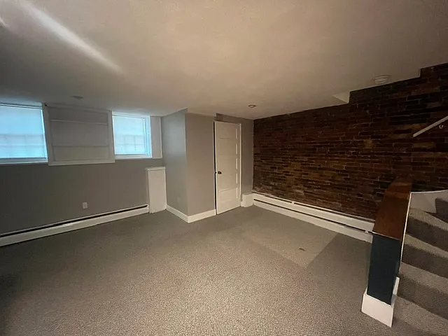 33 S Russell St #B — Photo 4