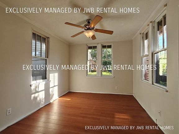 5th image of 1052 Willow Branch Ave #1