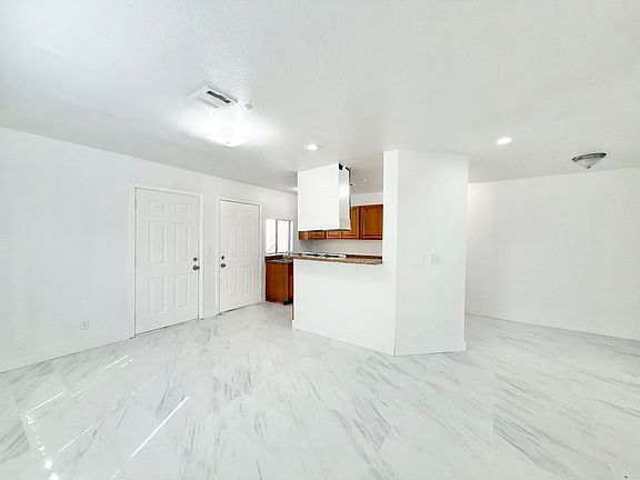 4th image of 66369 Buena Vista Ave