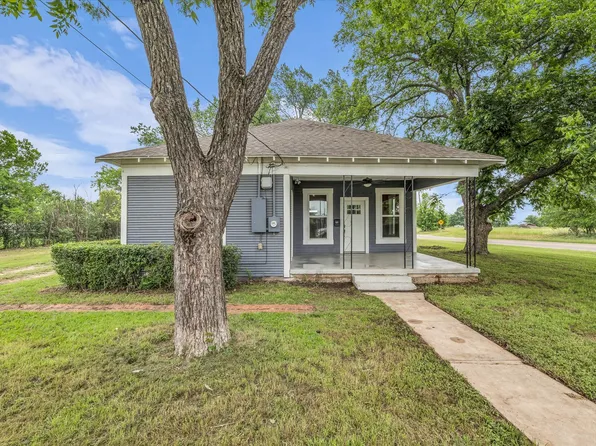 620 Washington St, Mc Gregor, TX 76657