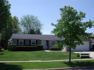 112 Charter St, Dekalb, IL 60115