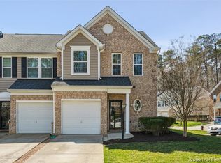100 Riva Ct, Yorktown, VA 23690