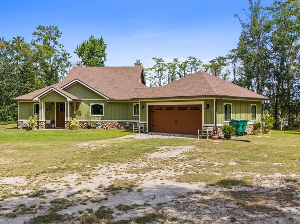 3130 Magnolia Dr, Chipley, FL 32428
