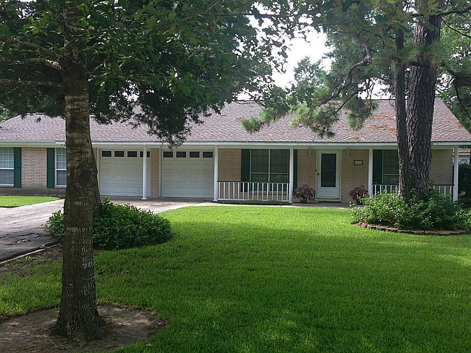 What a rare find! Grand tree shaded lot, and a well kept 4 bedroom 3 bath home.