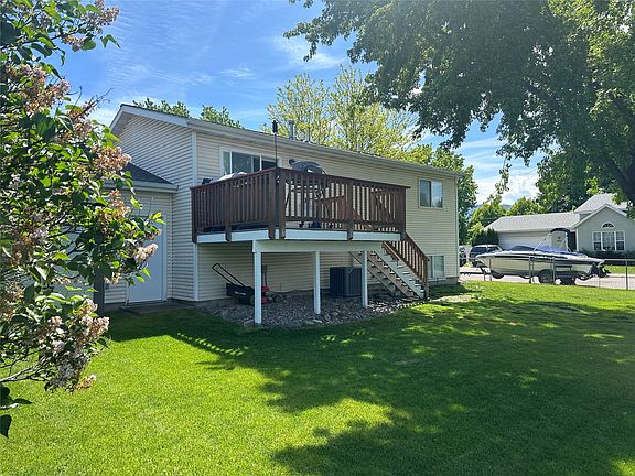4th image of 2222 Westfield Ct