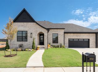 1916 Parkwood Ave, Edmond, OK 73034
