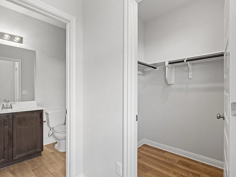 7814 Wilfred Dr — Photo 17