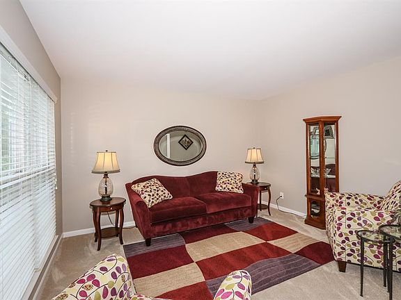 5th image of 3955 Ashmont Dr