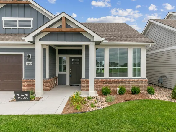 209 W Pepper Tree Rd, Andover, KS 67002