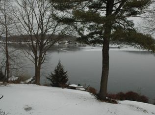 13 Bass Rock Rd, Hopatcong, NJ 07843