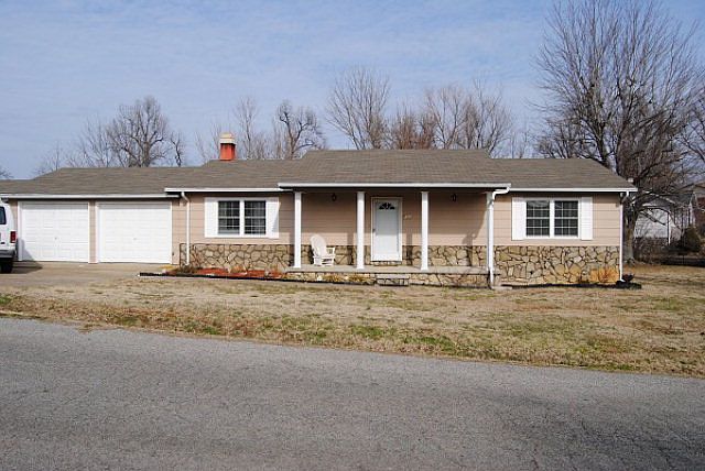 1st image of 269 Barnett Blvd