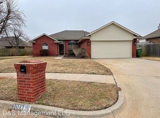1074 Cinderwood Cir, Yukon, OK 73099