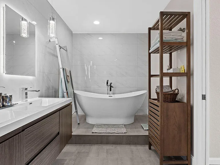 8050 Aberdeen Dr #202 — Photo 37