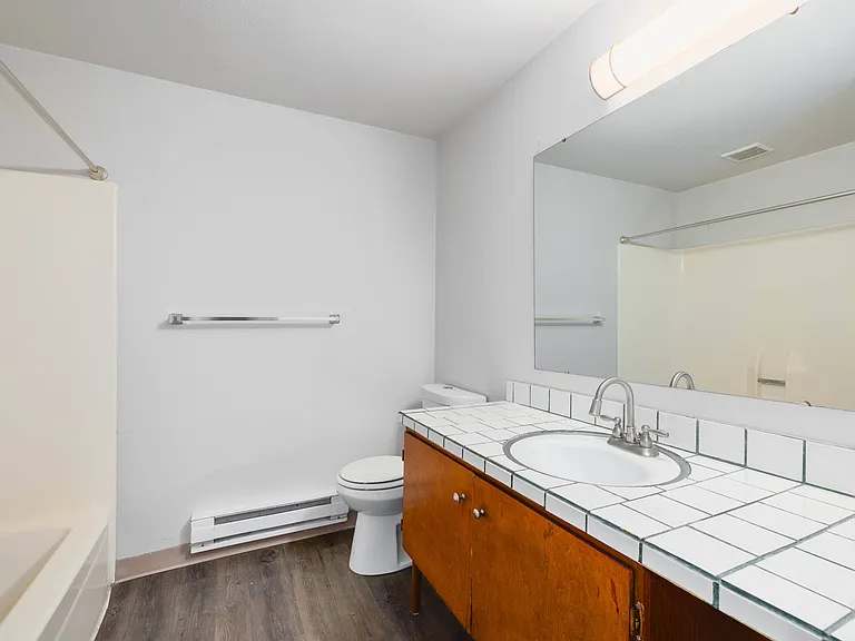Aladdin Townhomes — Photo 7