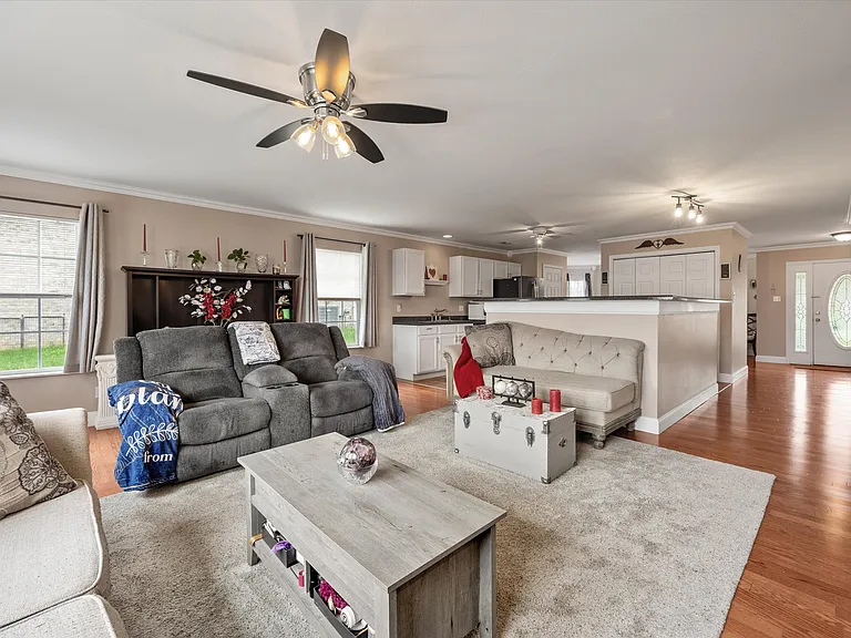 1110 Mercer Dr — Photo 14
