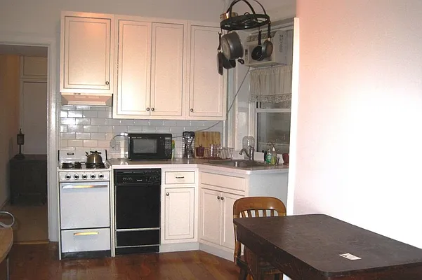 Rented by Corcoran | media 2