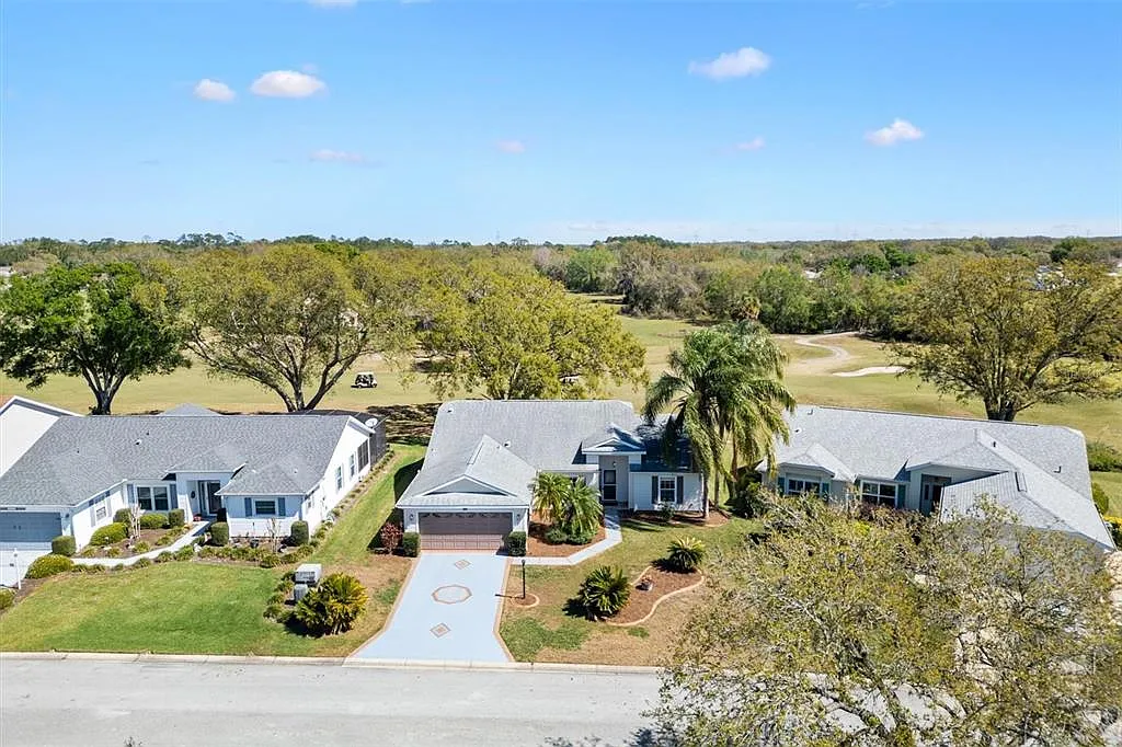 Building Photo - 3909 River Crest Cir