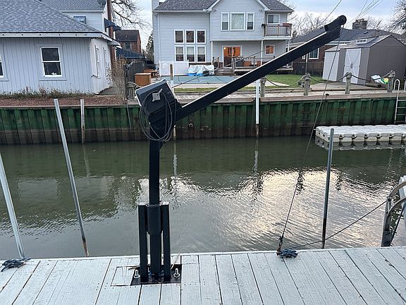 3rd image of 22436 Wildwood St