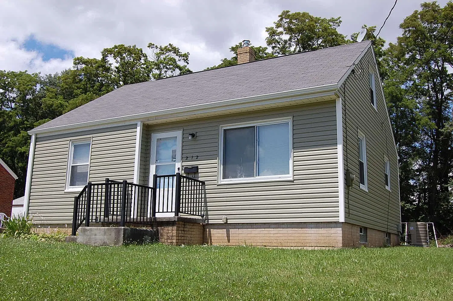 3 bed, 1190 sqft, $1,200 — Photo 3