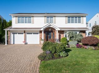3354 Seawane Dr, Merrick, NY 11566
