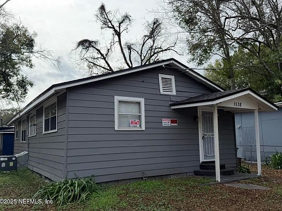 4th image of 3510 WILSON Street #A