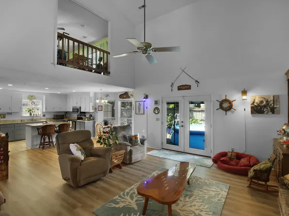 104 Excaliber Pl, Charleston, SC 29418