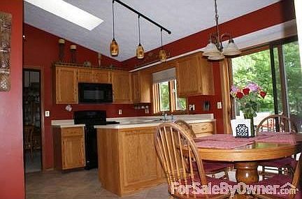 Eat in Kitchen with skylights