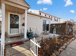 24145 Meadowbridge Dr #79, Clinton Township, MI 48035