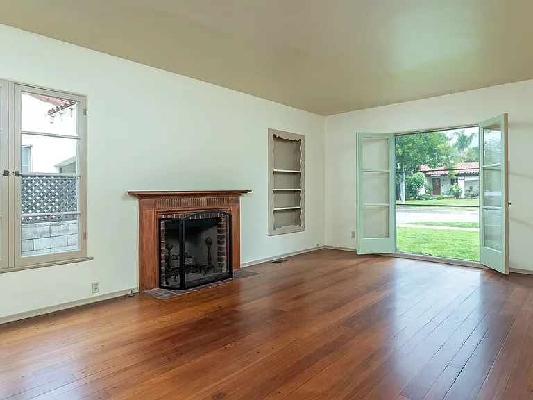 908 Burchett St — Photo 20