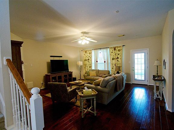 5th image of 2814 Willow Fork Dr
