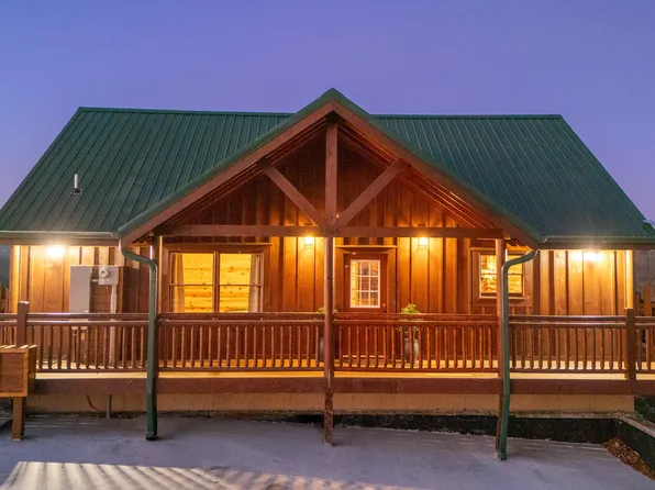 2445 Mountain Ridge Way, Sevierville, TN 37862