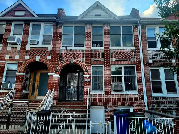 172 Bay Ridge Avenue image 1 of 4