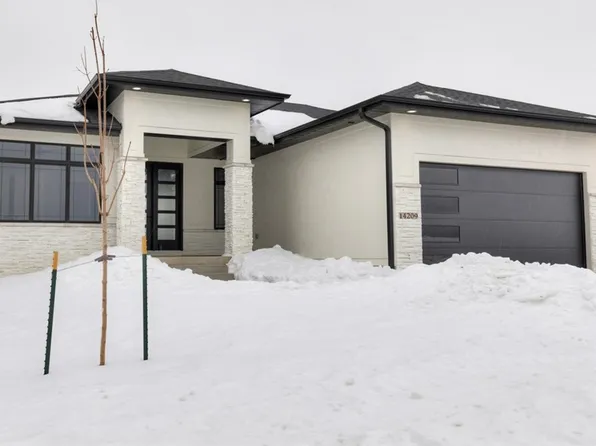 14209 Persimmon Dr, Urbandale, IA 50323