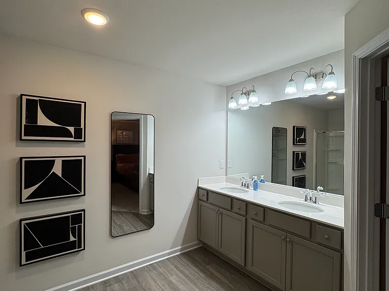 1146 Westhampton Way — Photo 10
