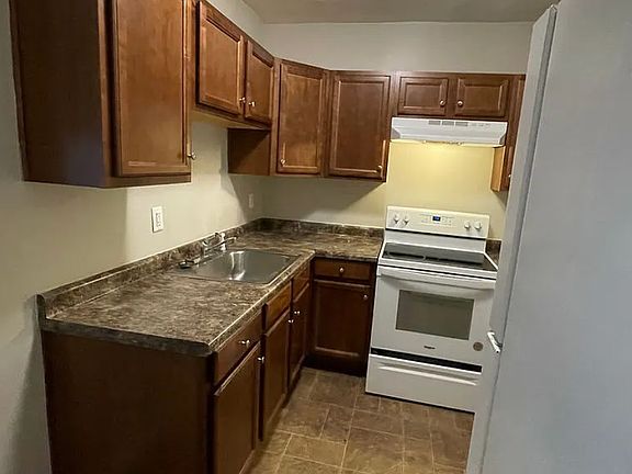3rd image of 1019 North St #1019