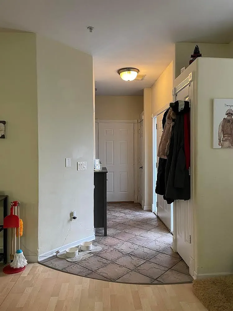 320 Jennifer Lane — Photo 3