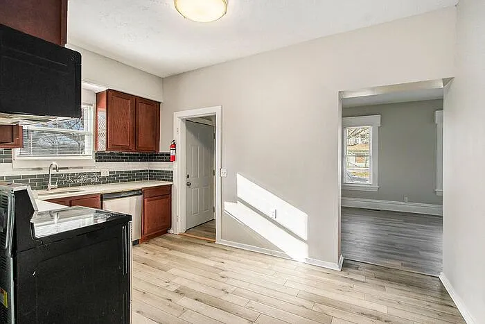 1703 S Park St #1 — Photo 18